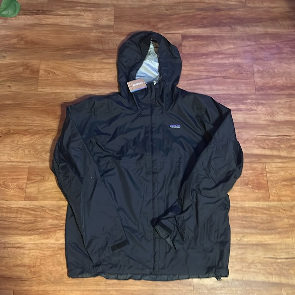 Patagonia rain jacket  men’s torrent shell 3L jacket